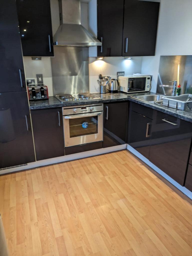 Modern 2 Bed Apartment With Stunning Seaside View 爱丁堡 外观 照片